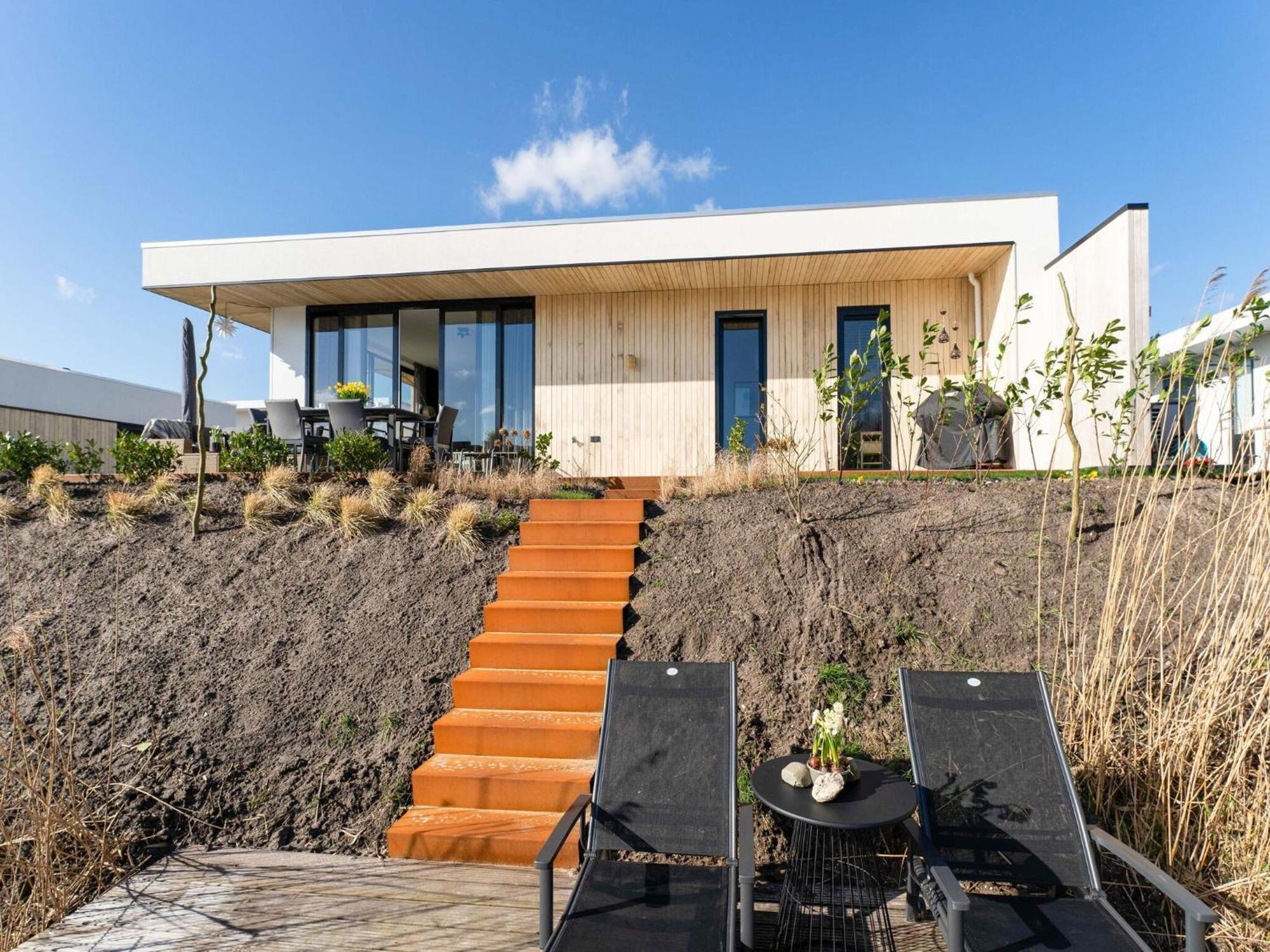 Family Villa With Garden And Jetty Зеволде Экстерьер фото